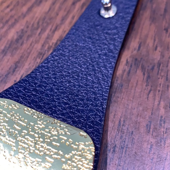 Hammered Metal Vegan Navy Leather Bracelet - Picture 4 of 5